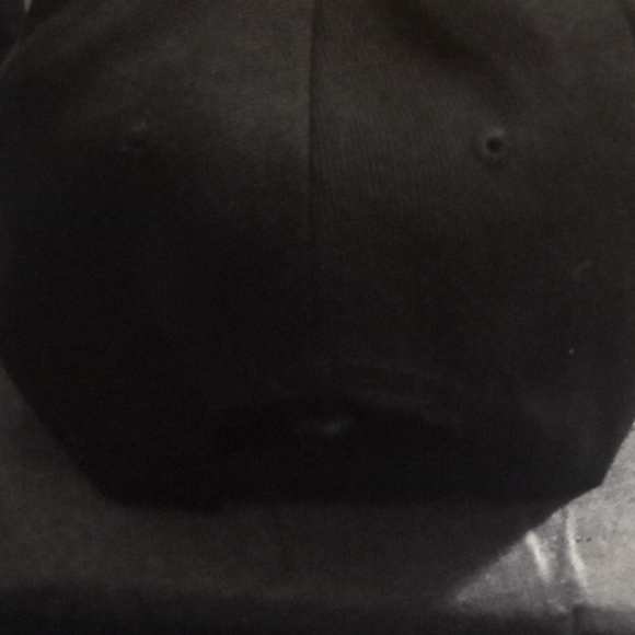 Hat - Picture 2 of 3